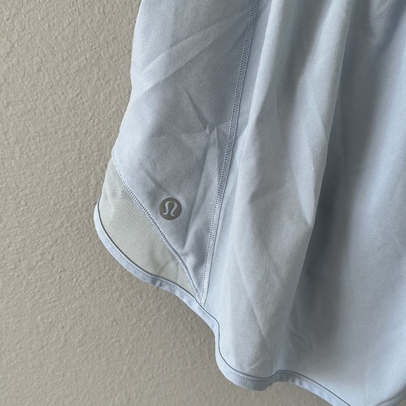 Lululemon Hotty Hot Hr High Rise Shorts Powder Blue Size 8 Tall - Picture 8 of 16